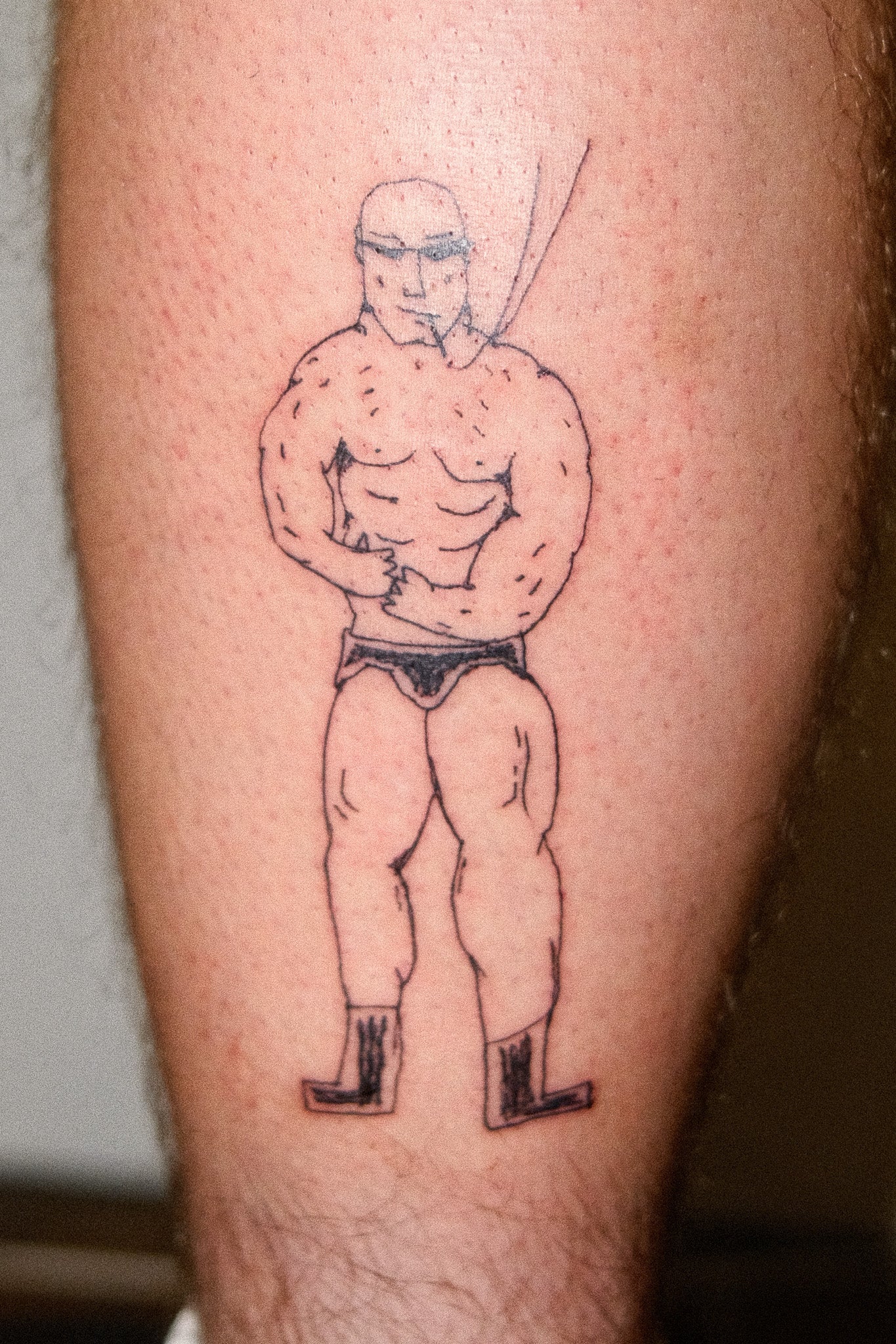 I love this design. I know its hard to see the actual tattoo, but I like the tattoo and photo together as a whole.